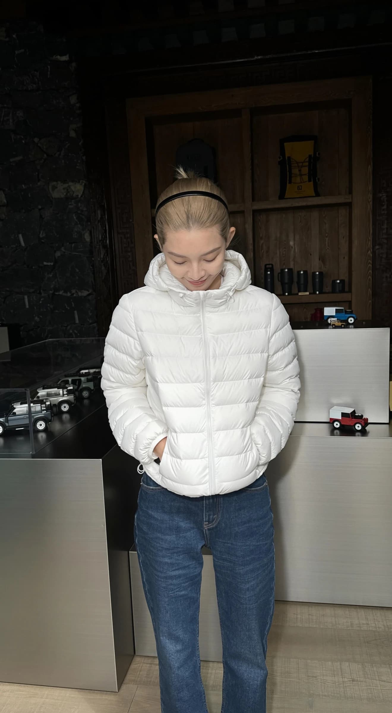 Three-Star Lion-Head White Goose Down Hooded Winter Jacket for Women view 2