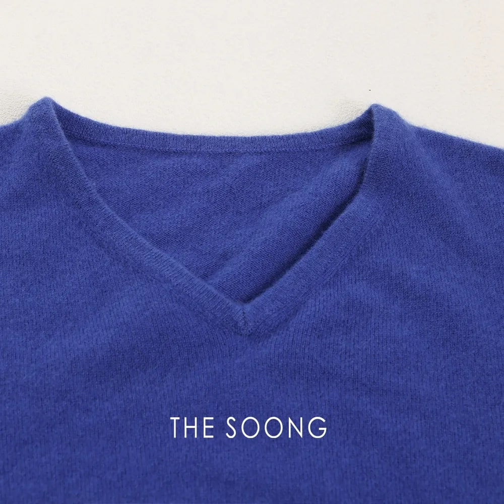 THESOONG “Timeless” Consinee 100% Cashmere V-Neck Sweater - 9257 view 12