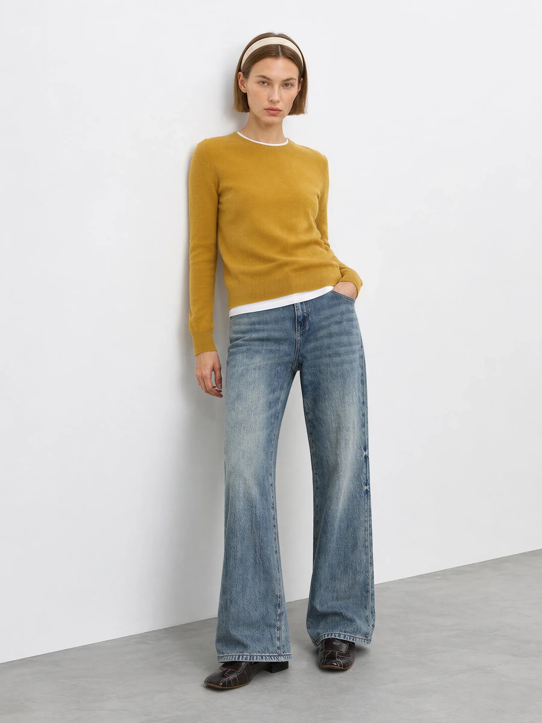THESOONG “Timeless” Consinee 100% Cashmere Crewneck Sweater - 9259 view 5